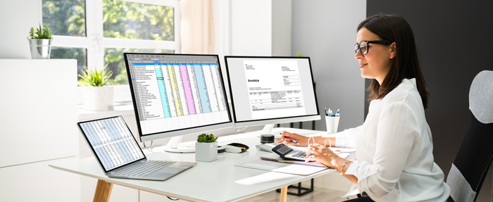 Online Taxes And Invoice Using Computer